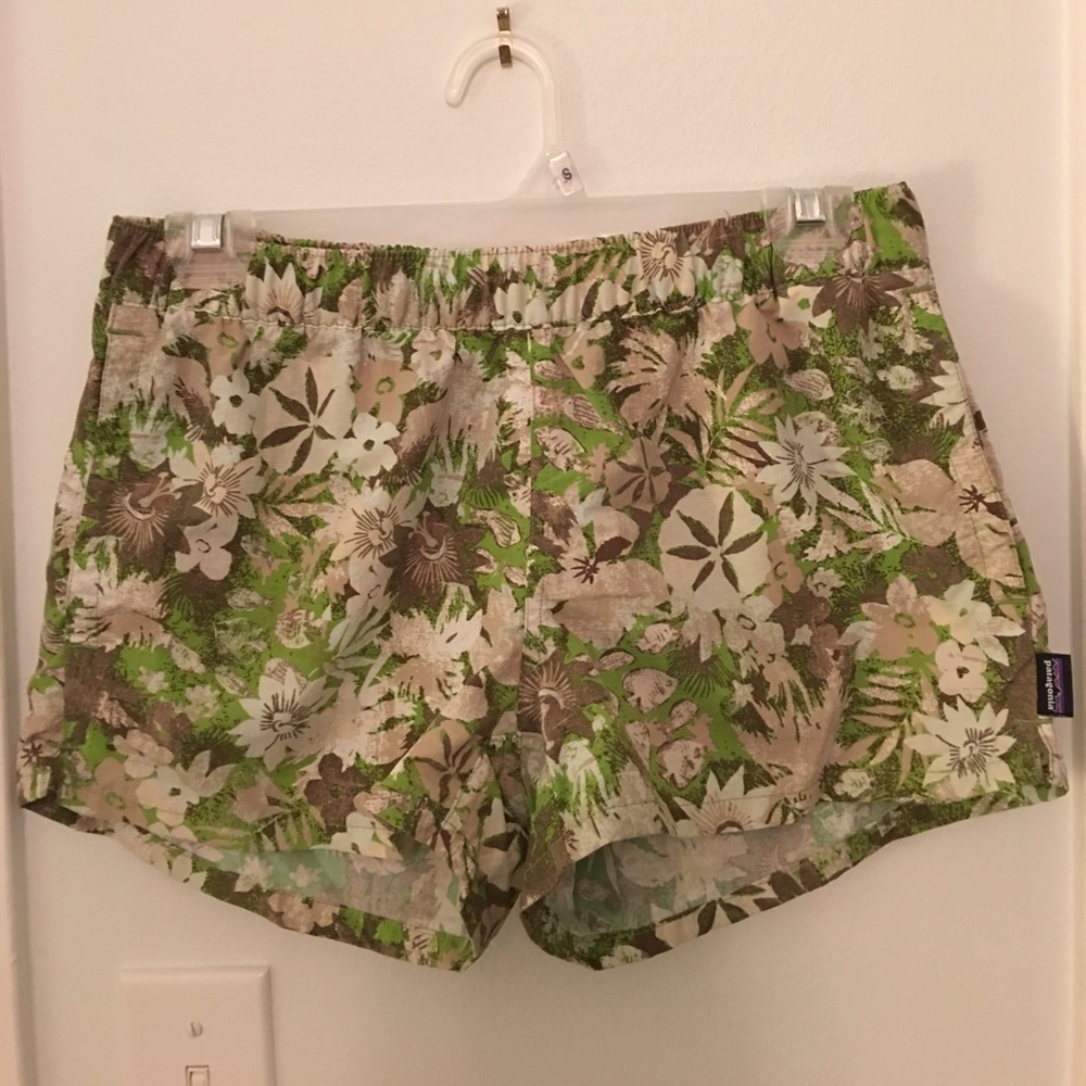 Patagonia Women’s Barely Baggies Shorts